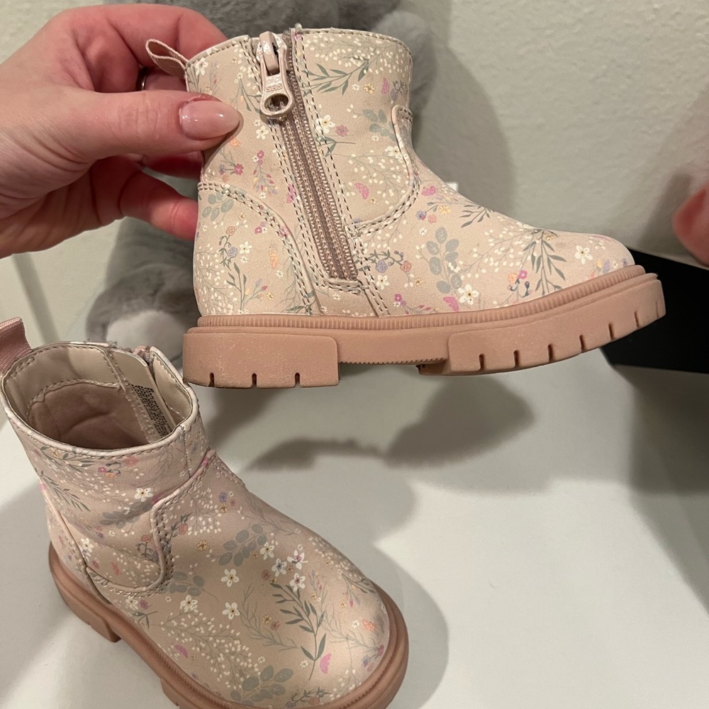 Toddler boots 💕